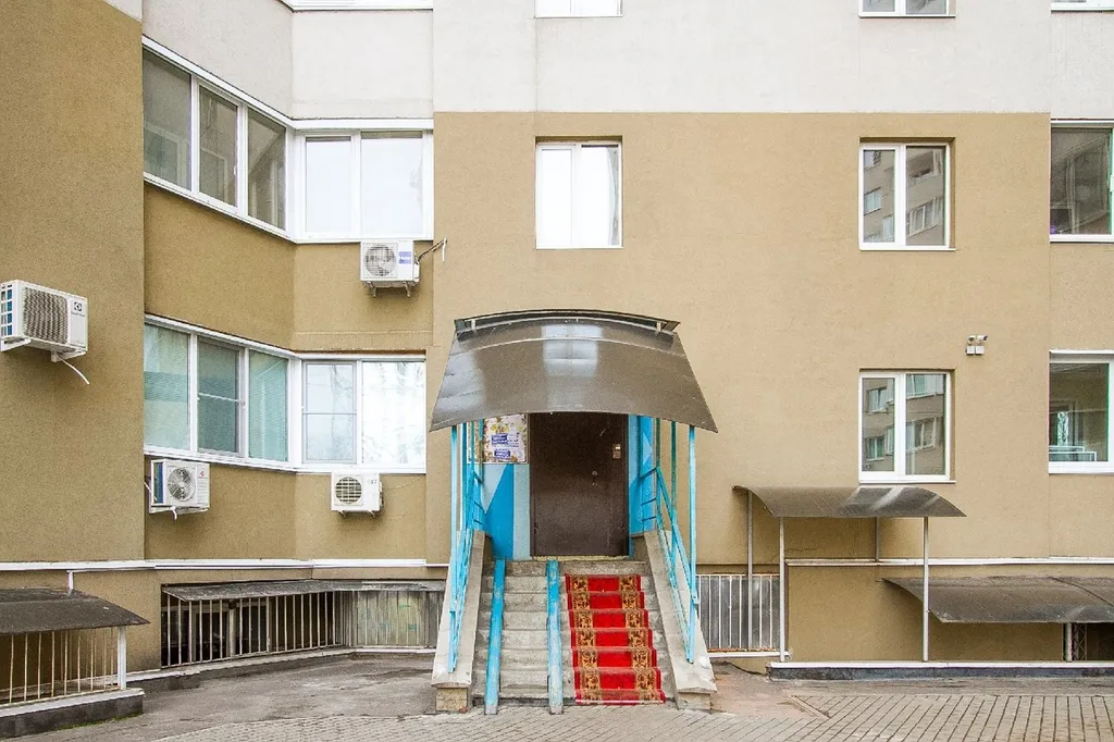 Квартира рядом с ледовой ареной на Карла Маркса