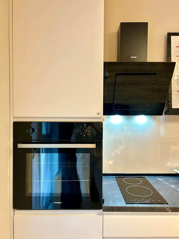 Квартира Апартаменты "AzurGarden" — Варваровка