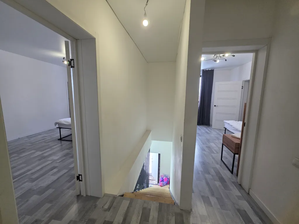 6-комнатный Дом