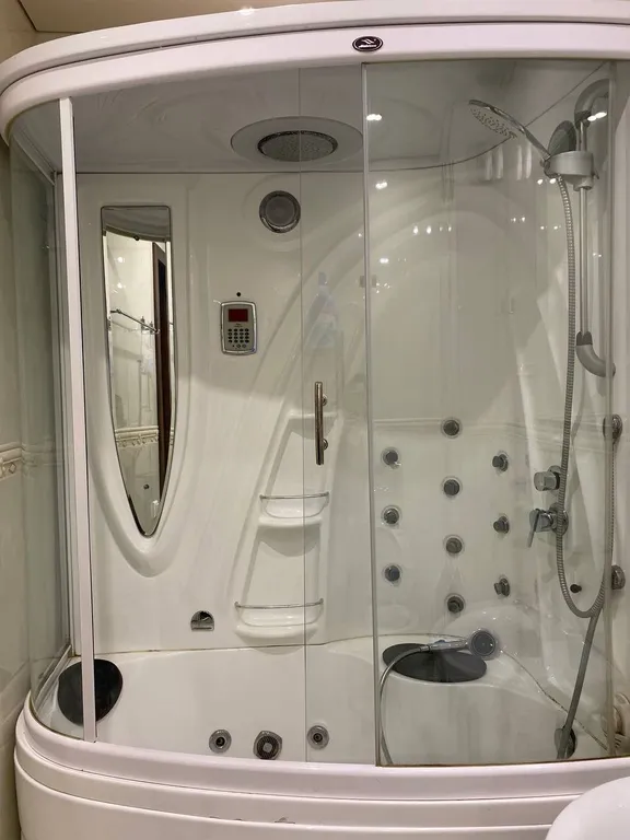 2-комнатная квартира в центре рядом с парком воинов Интернационалистов