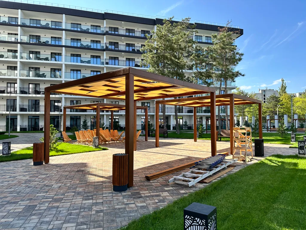 Евродвушка в клубной резиденции Европа с бассейном