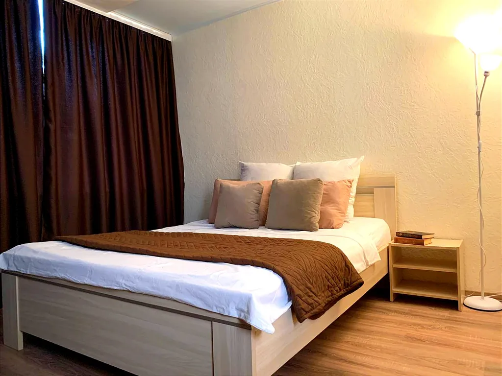 Двухкомнатная квартира с кондиционером в центре города