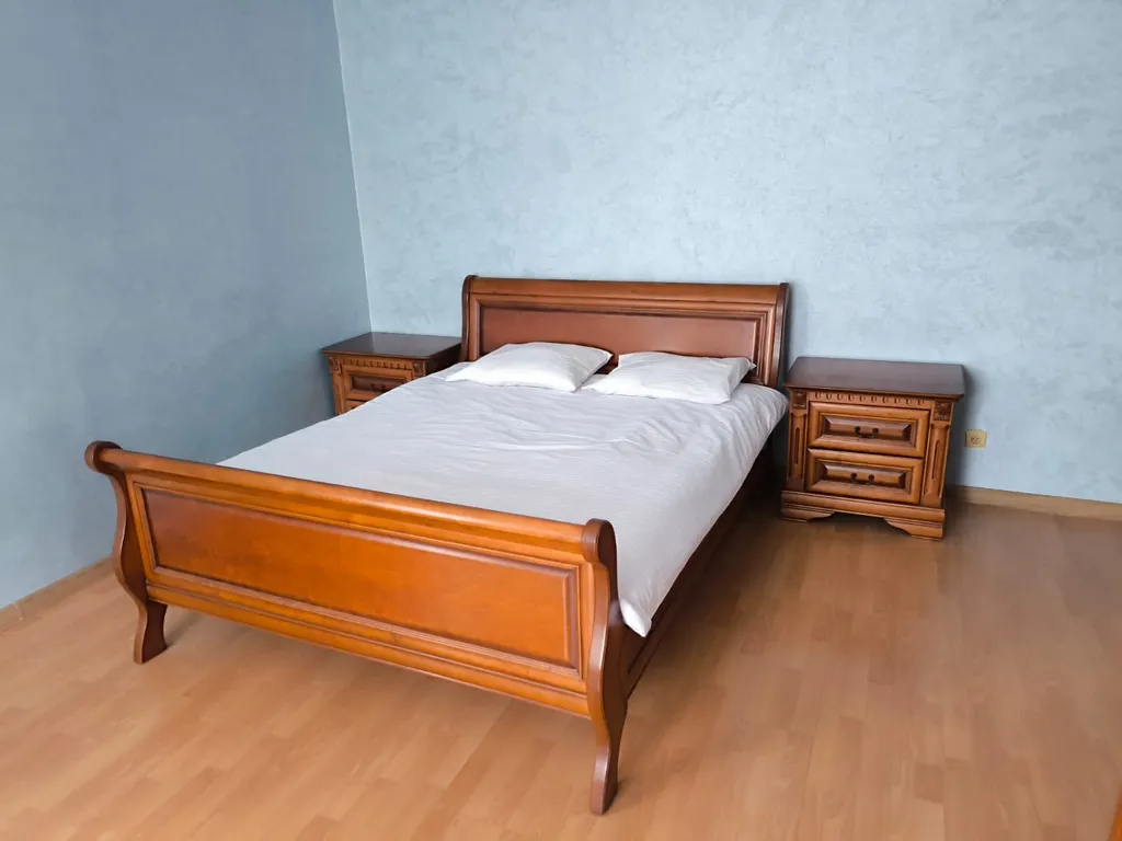 Уютный дом с бассейном, сауной и камином