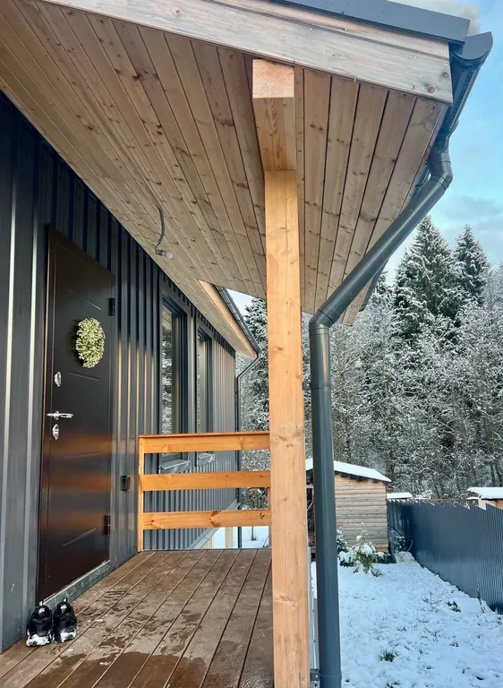 Просторный дом с баней и чаном