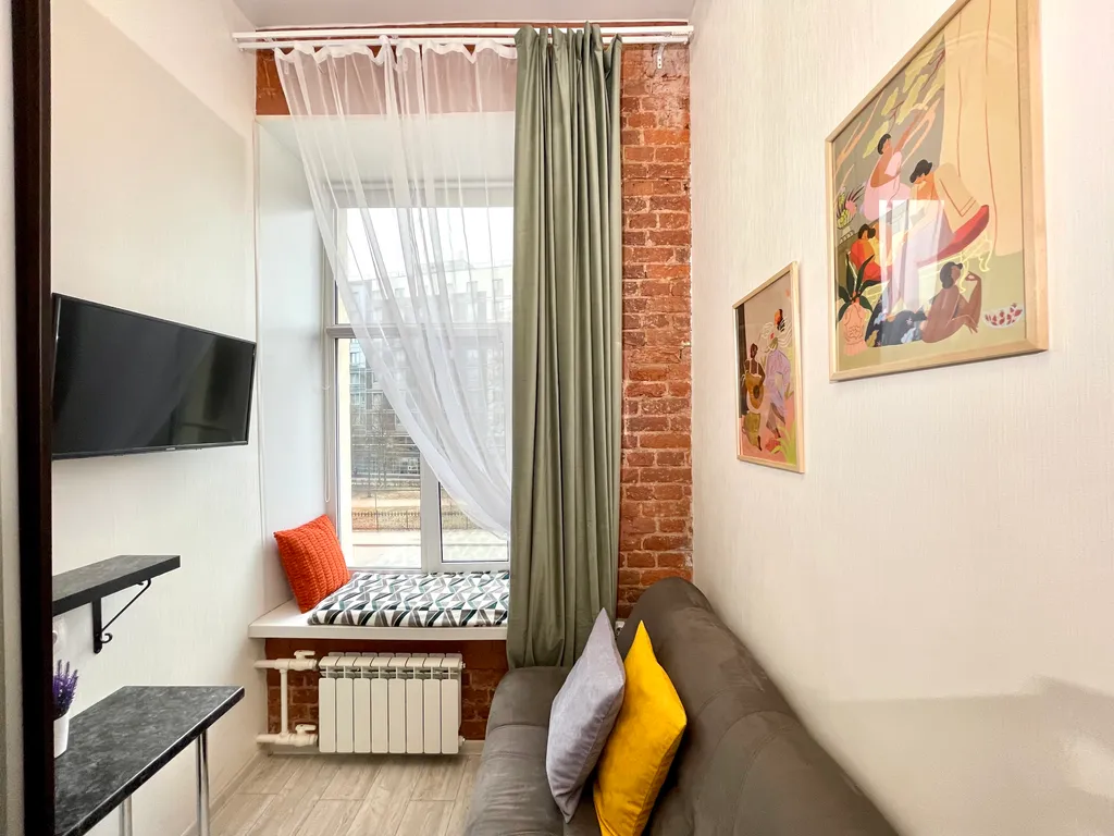 Квартира Квартира Двухуровневая студия в 3 минутах от метро Технологический институт — Санкт-Петербург