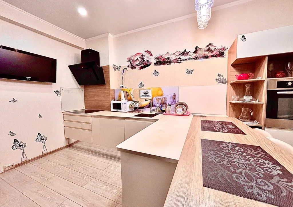 Студия с панорамным видом на набережную