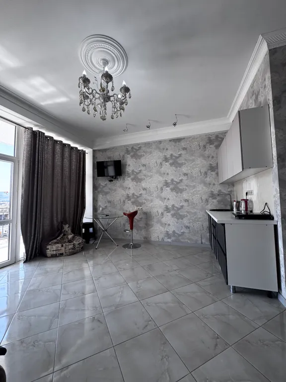 Просторная студия у моря