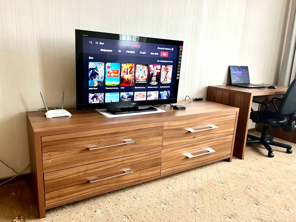 Изолированная двухкомнатная в центре города рядом с метро и ТЦ