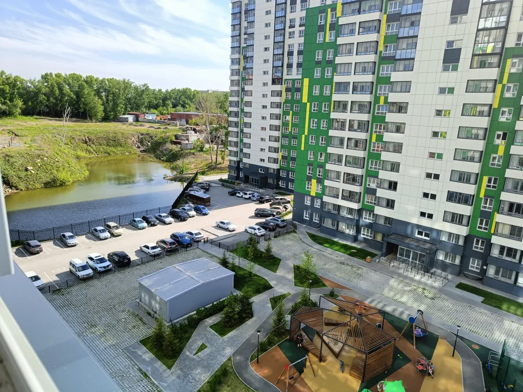 Уютная квартира в новом доме недалеко от метро