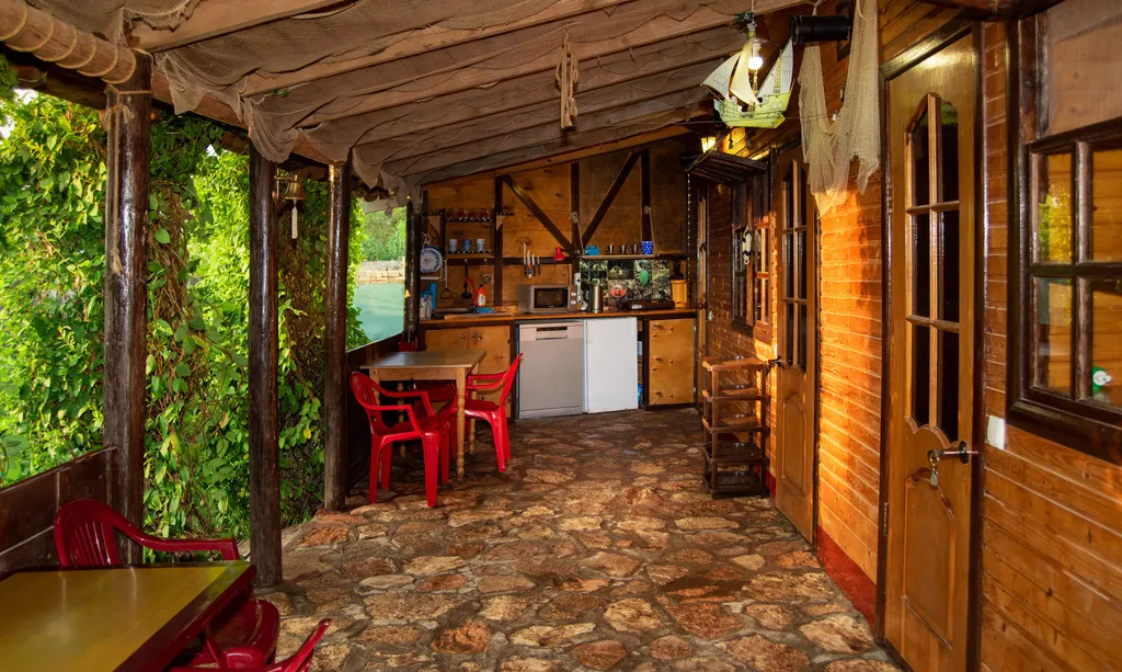 Каюта «На корме» на Пиратской Шхуне