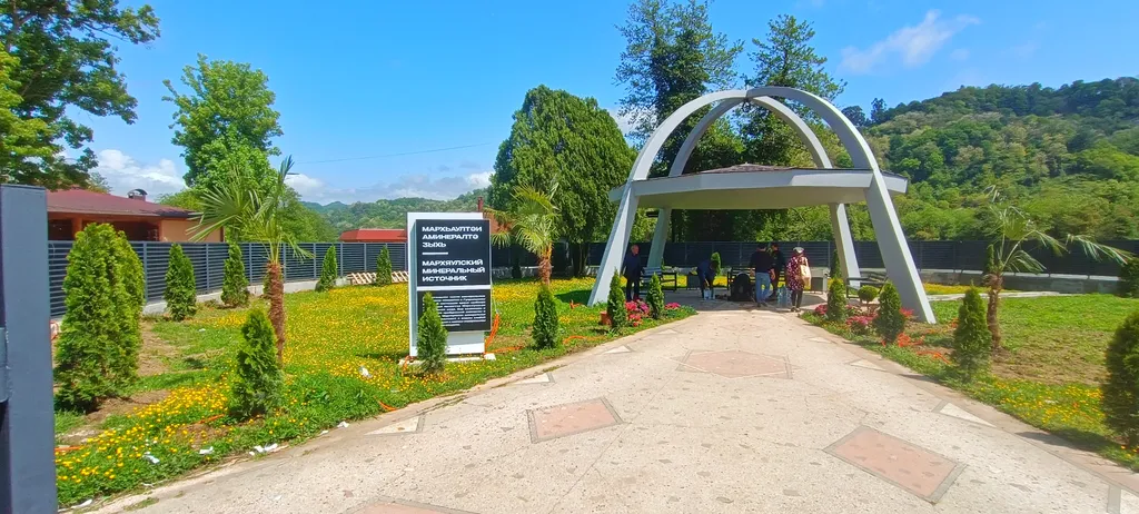 Уютный домик с прекрасными видами вокруг