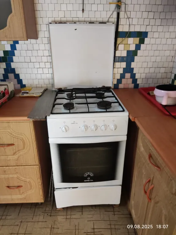 Большой дом у моря