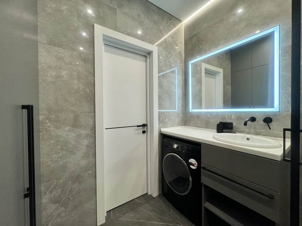 Дизайнерская евродвухкомнатная квартира в ЖК бизнес-класса Аллея Парк