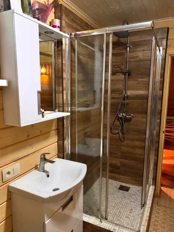 Дом с баней в сосновом бору