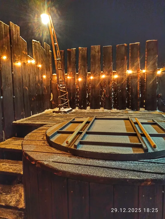 Коттедж Домик с характером — Белоозёрский