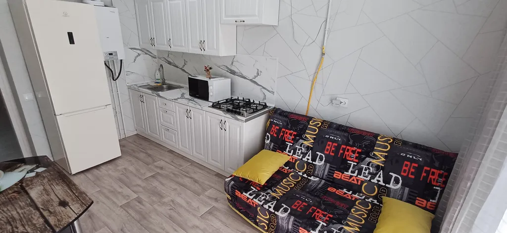 2-комнатная квартира на берегу моря