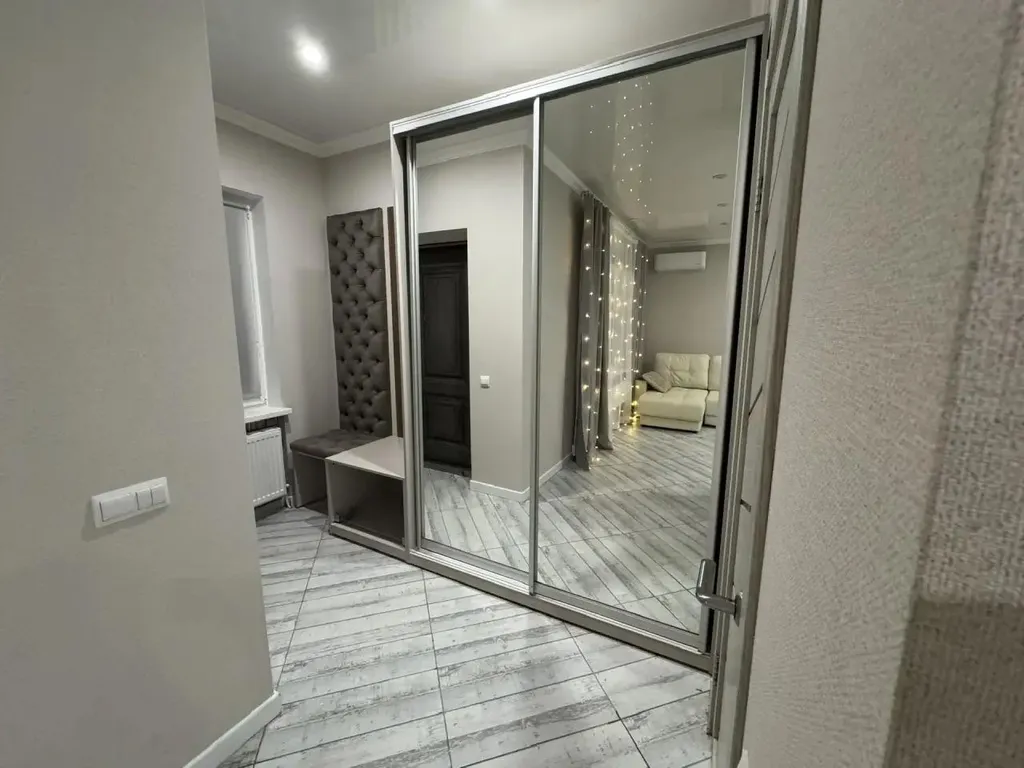 Дом на южной с бассейном