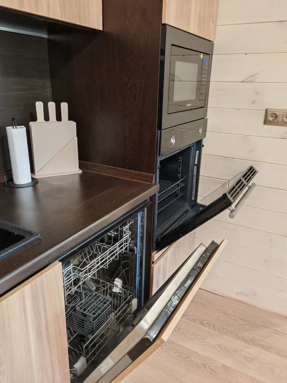 Просторный дом в живописном месте у реки, в 40 минутах от Москвы