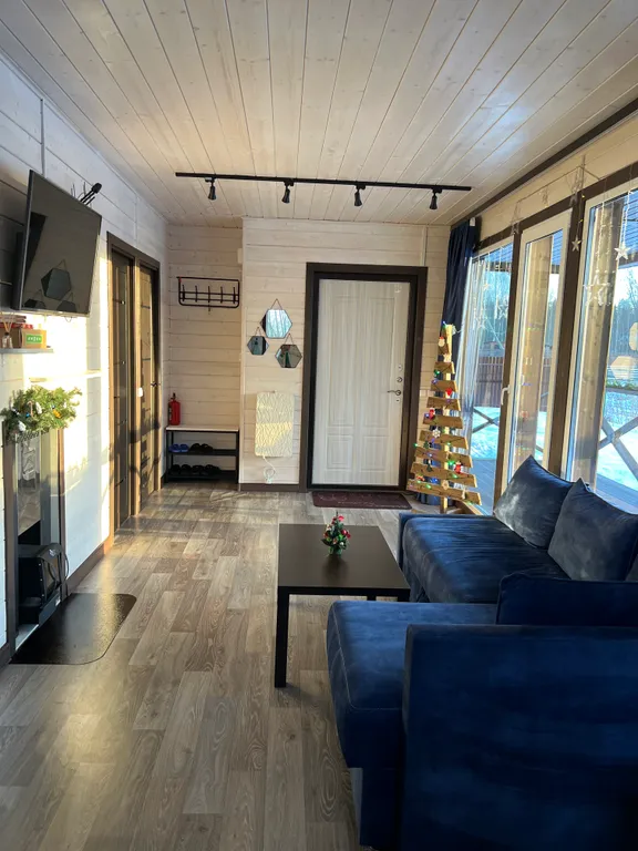 Коттедж Коттедж с сауной рядом с озером — Луга