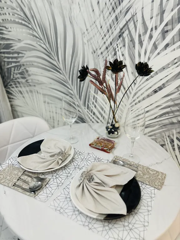 Прекрасная стильная квартира Инь янь