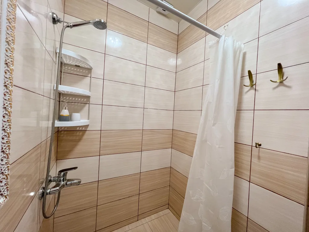 Квартира Квартира Две отдельные спальни, до 5 гостей, центр Адлера, 10 минут до пляжа — Адлер