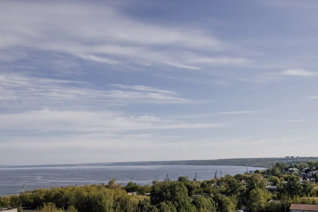 Апартаменты в центре с панорамным видом на город и реку Волга