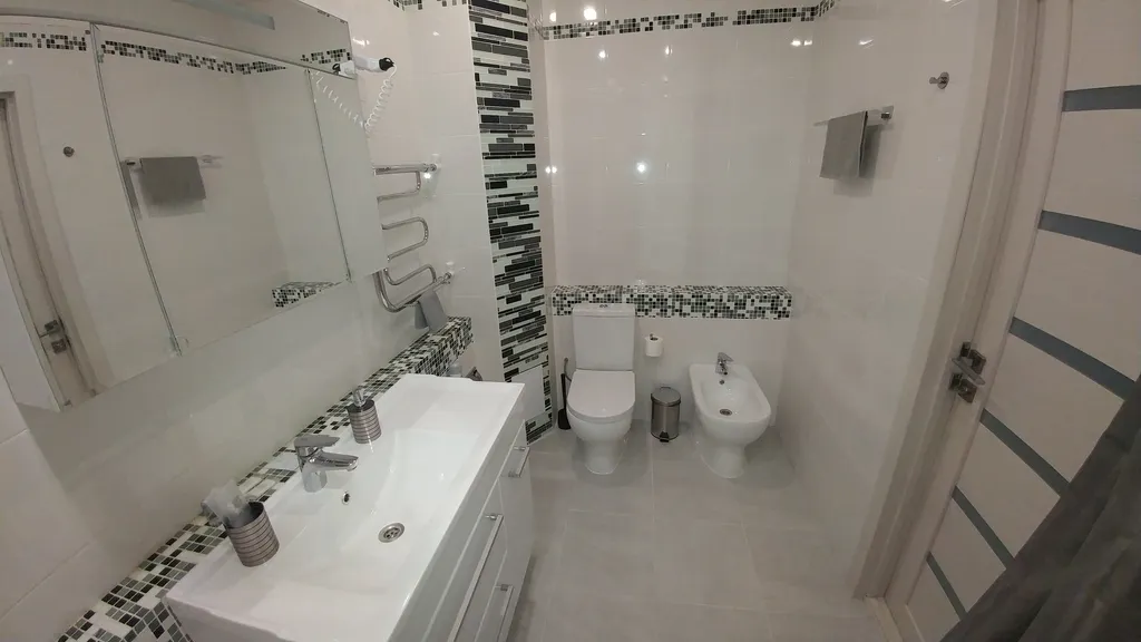 Новая, светлая студия в высотном доме