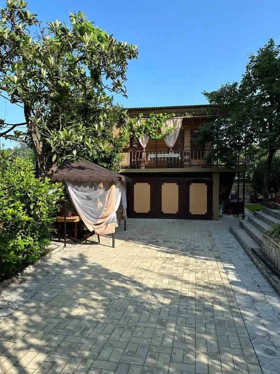 Квартира Комната в апартаментах с видом на гору, со всеми удобствами и кухней — Сухум