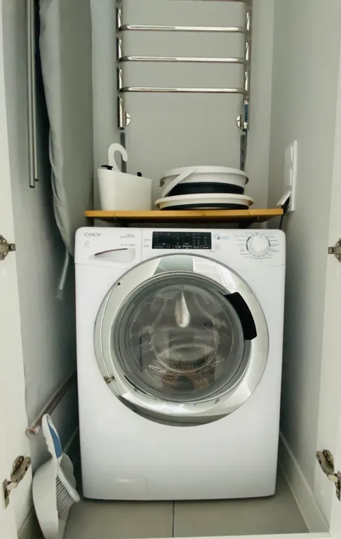 Море через дорогу