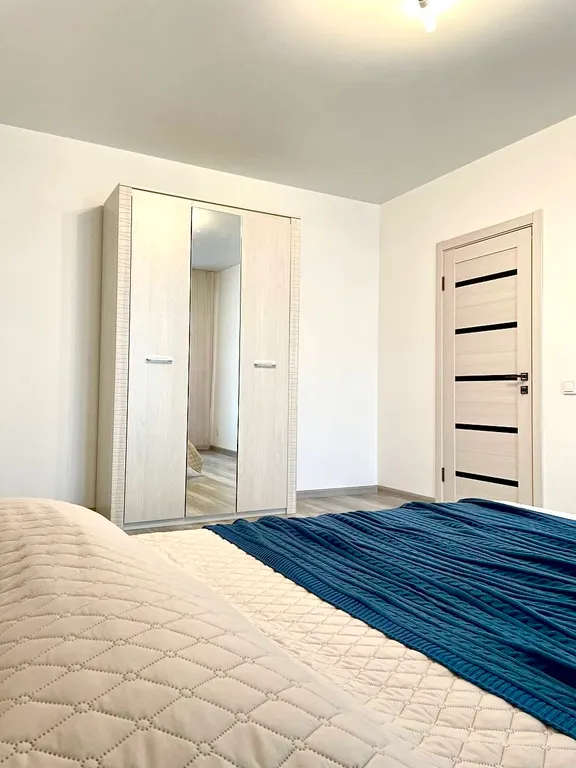 Панорамный огромный 2-х комнатный номер в новом ЖК, парковка