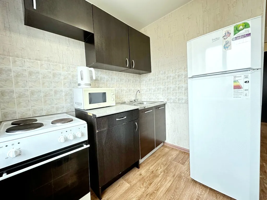 2-комнатная квартира в центре рядом с КУЗгту и РЕАцентром