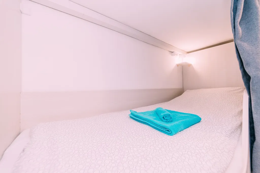 Комната со своим санузлом и мини-кухней в историческом центре