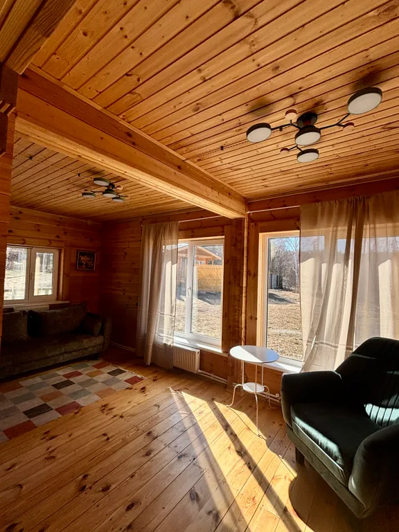 Дом и баня у озера Баглачевские дачи