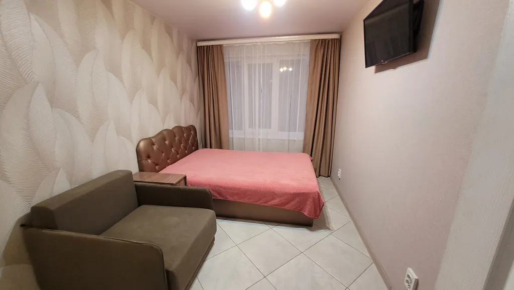 Не большой домик в самом центре Алупки возле Воронцовского пар