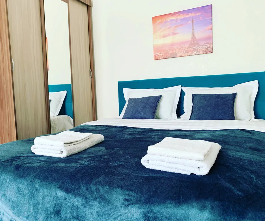 Квартира Романтика Парижа на Притомском проспекте — аренда посуточно в Кемерово