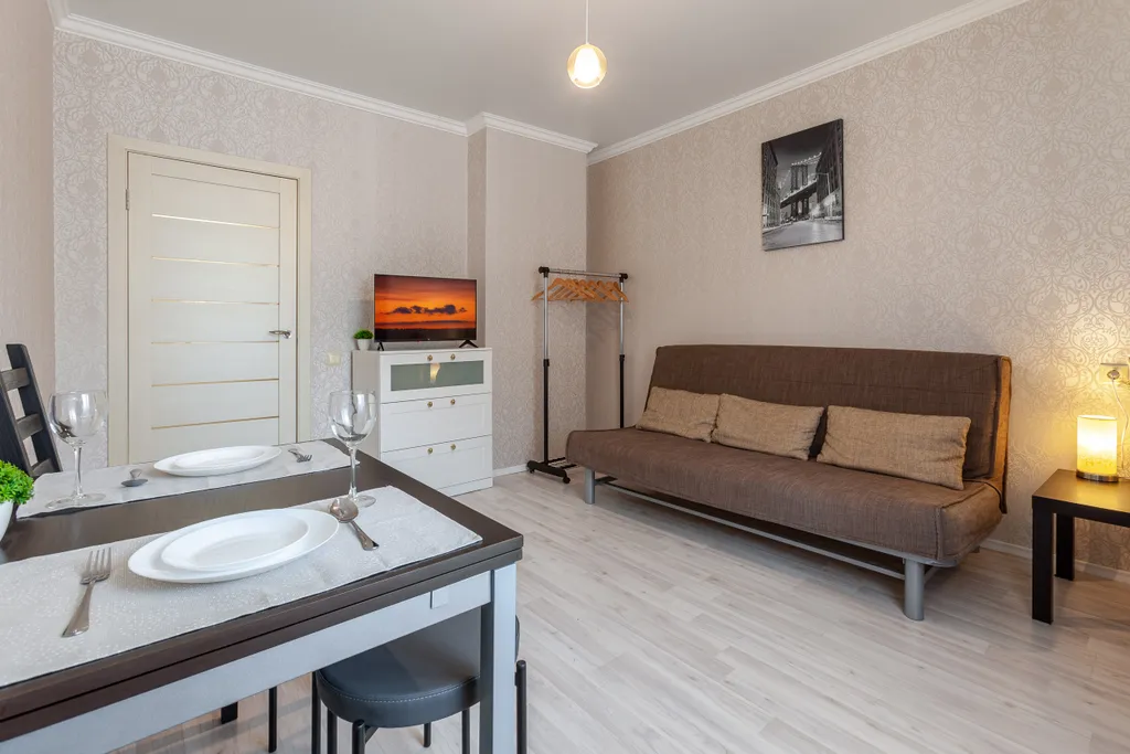 Уютная двухкомнатная квартира на Лукачева 10