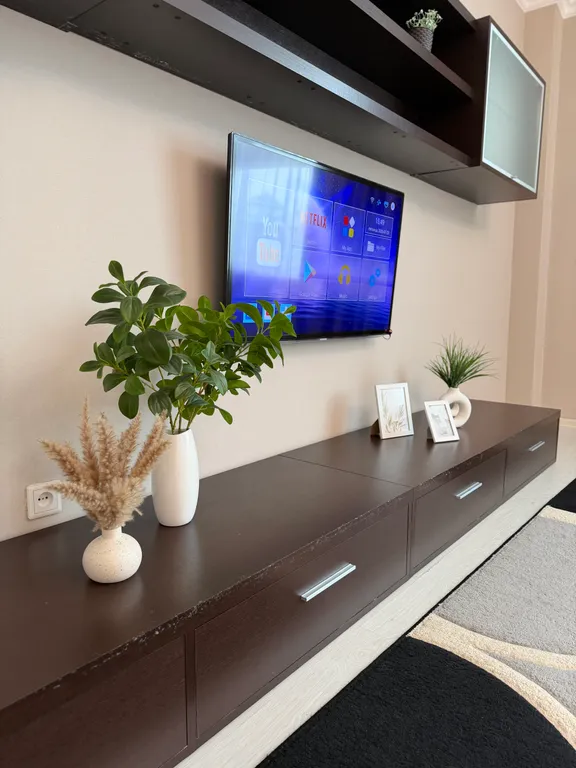 Просторная квартира в Золотом квадрате рядом с Байтереком