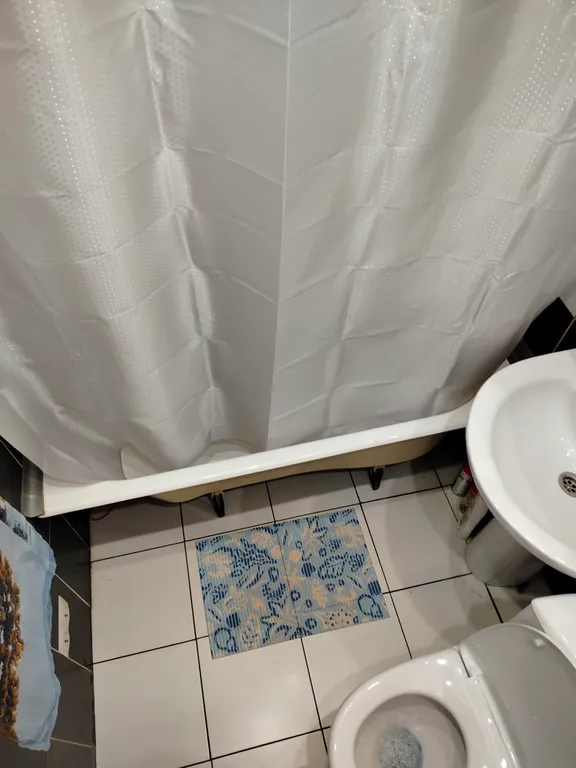 Уютный эконом в центре с балконом