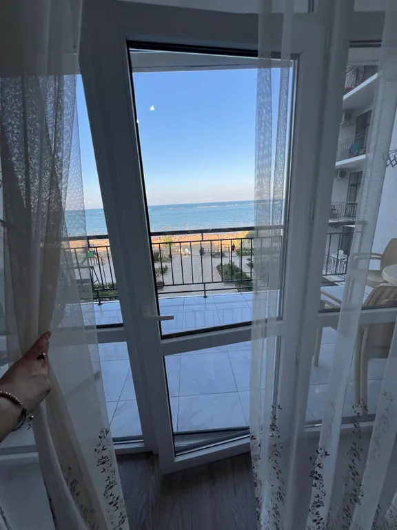 Шикарная квартира с видом на море