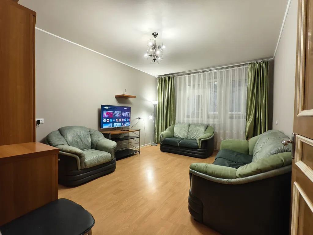 Комфортная трехкомнатная квартира в центре