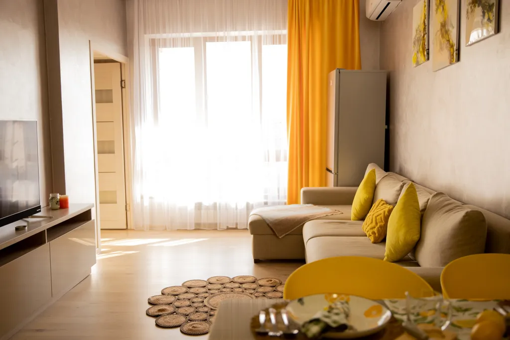 Желтые лимоны