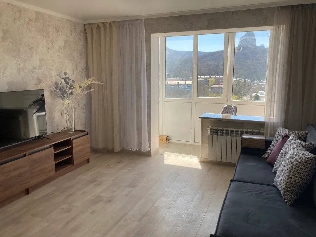 Апартамент с видом на горы