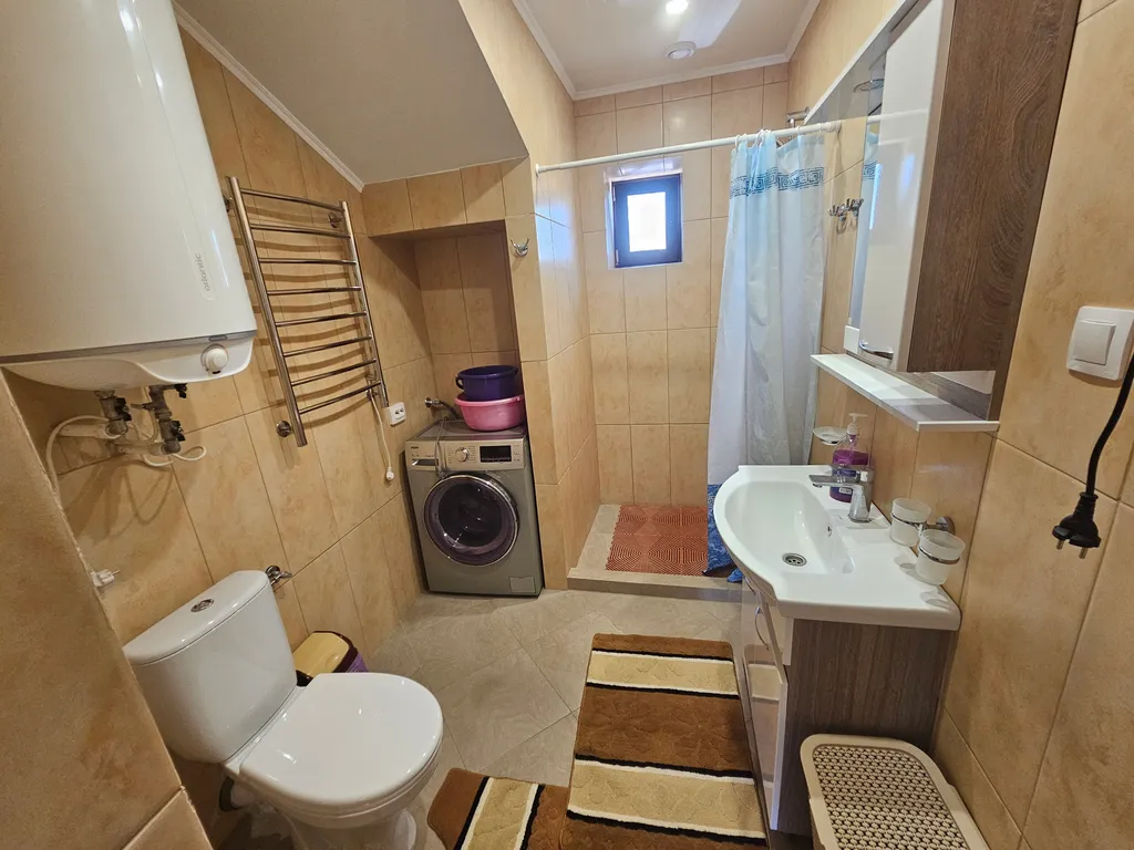 Коттедж Вилла "Таврида 107" на 7-11 персон — Новоотрадное