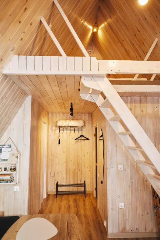 Уединенный дом в стиле A-frame