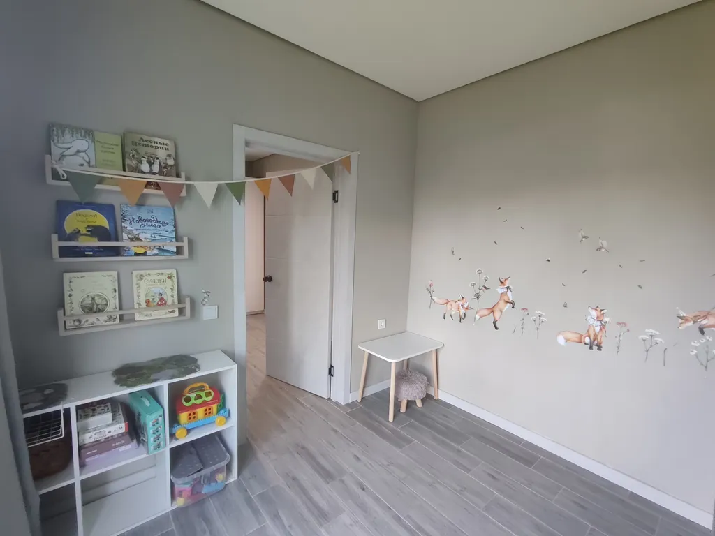 Современный дом с панорамными окнами и сауной