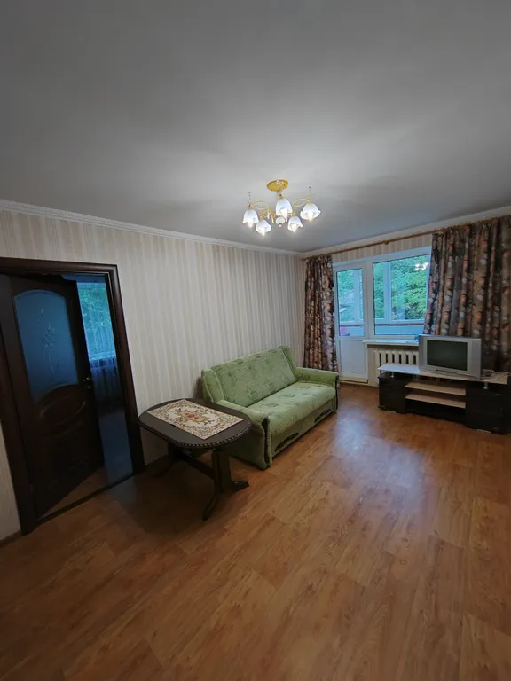 Двухкомнатная квартира в центре — аренда посуточно в Орджоникидзе