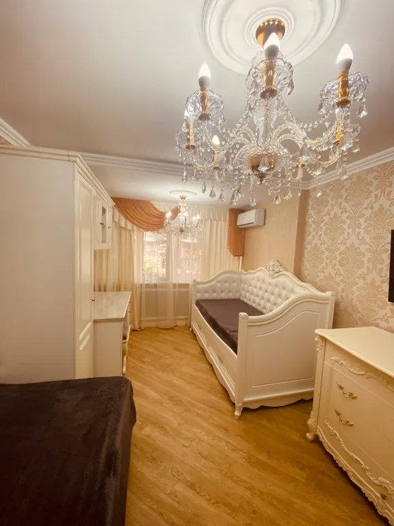 Трёхкомнатная квартира в самом центре Сочи рядом с морем