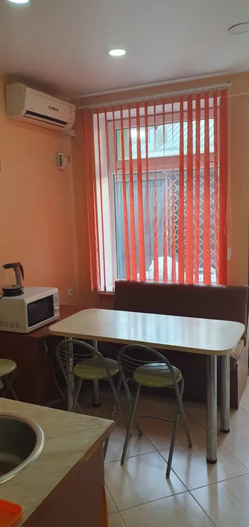 Однокомнатный номер с кухней на первом этаже