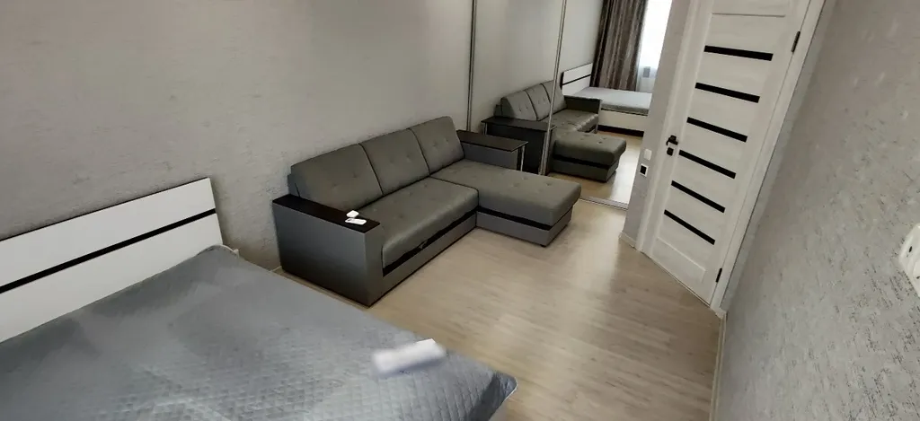 Квартира возле ТЦ Ашан