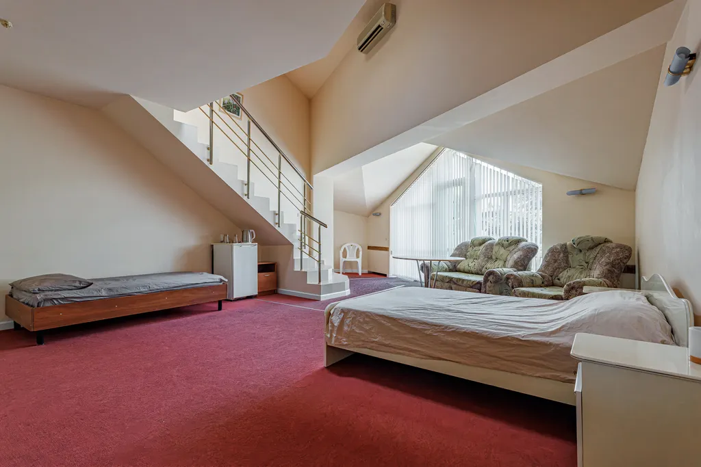 Квартира Большой двухэтажный номер с балконом и джакузи — аренда посуточно в Адлер